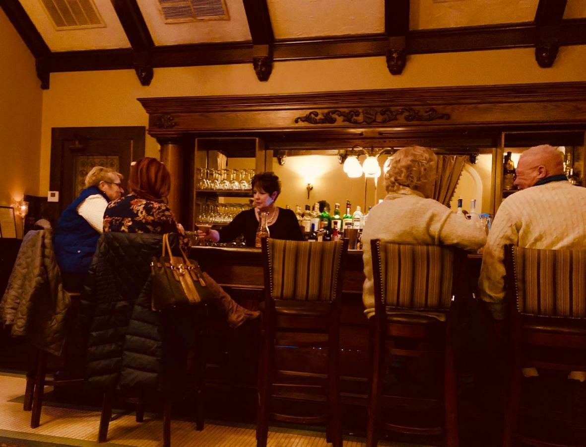 The Stockade Inn スケネクタディ エクステリア 写真